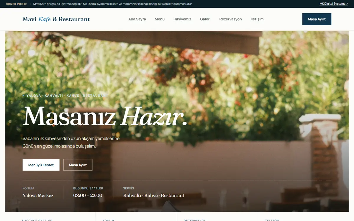 Mavi Kafe örnek web sitesinin açılış ekranı